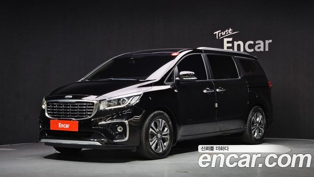Kia Canival 2019 — photo 1