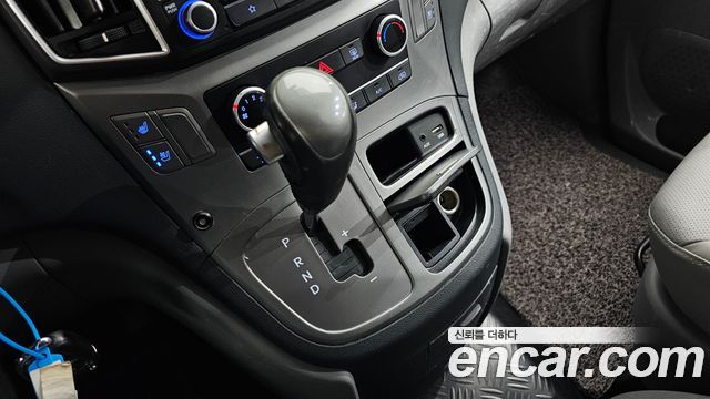 Hyundai Starex 2019 — photo 12