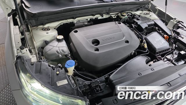 Volvo XC40 2021 — photo 6