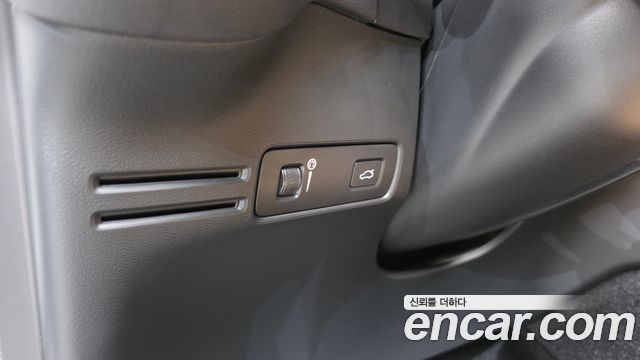 Volvo XC40 2021 — photo 19