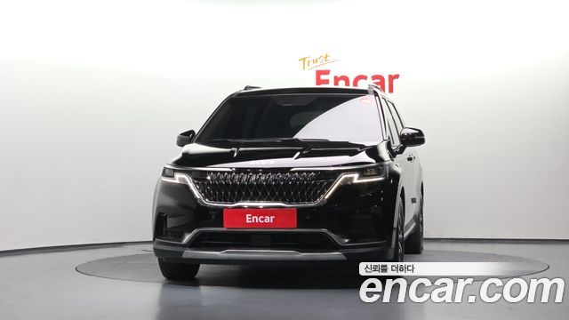 Kia Canival 2023 — photo 3