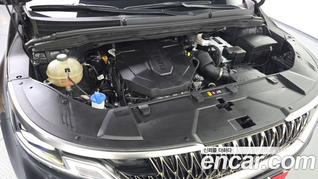 Kia Canival 2023 — photo 6