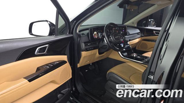 Kia Canival 2023 — photo 13