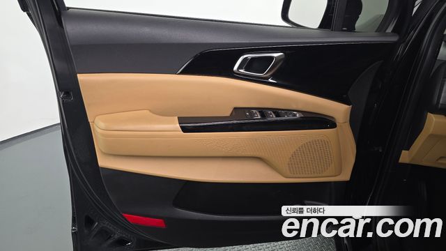 Kia Canival 2023 — photo 14
