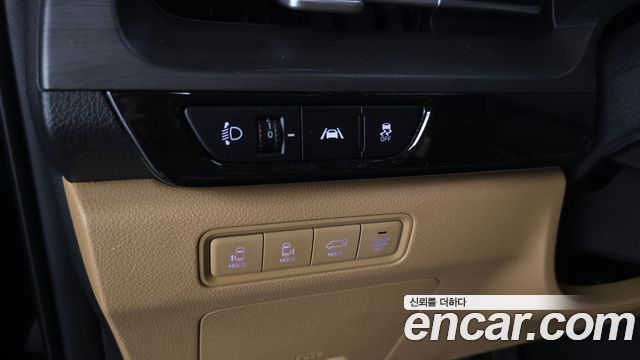 Kia Canival 2023 — photo 27