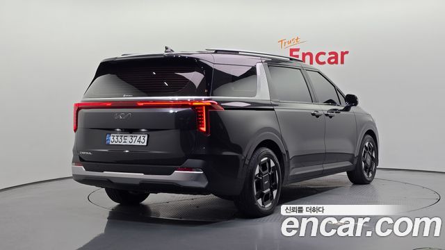 Kia Canival 2025 — photo 2