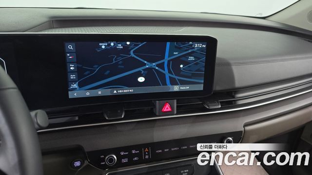 Kia Canival 2025 — photo 18