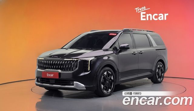 Kia Canival 2025 — photo 1