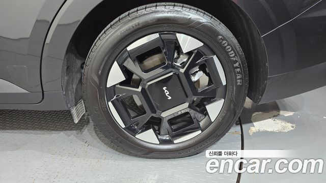Kia Canival 2025 — photo 7