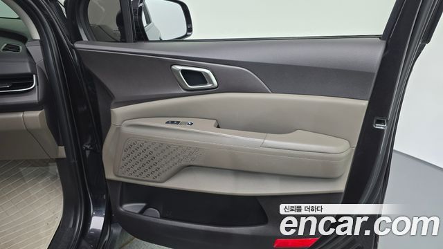 Kia Canival 2025 — photo 15