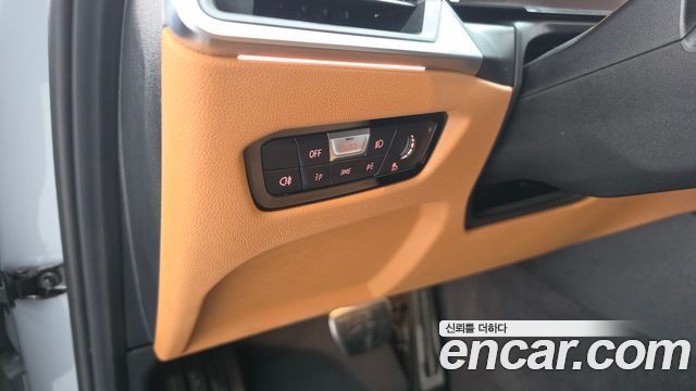 BMW 3-Series 2024 — photo 27