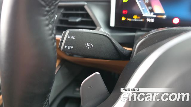 BMW 3-Series 2024 — photo 29