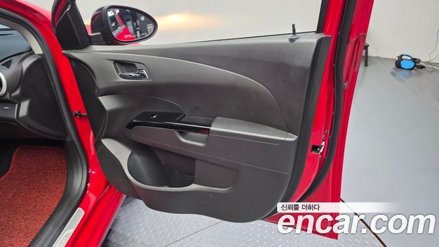 Chevrolet Korea Aveo 2015 — photo 14