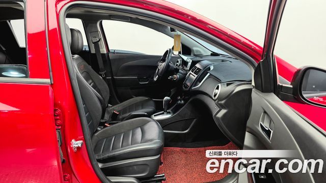 Chevrolet Korea Aveo 2015 — photo 16