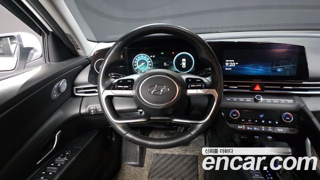 Hyundai AVANTE 2021 — photo 19
