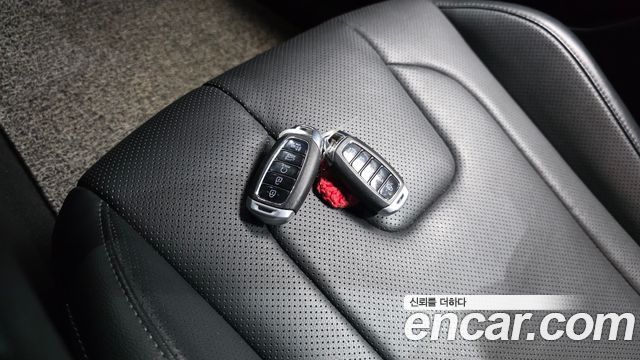 Hyundai AVANTE 2021 — photo 24