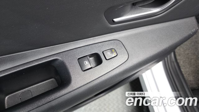 Hyundai AVANTE 2021 — photo 25