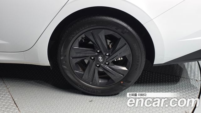 Hyundai AVANTE 2021 — photo 7