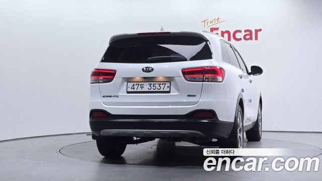 Kia Sorento 2017 — photo 4