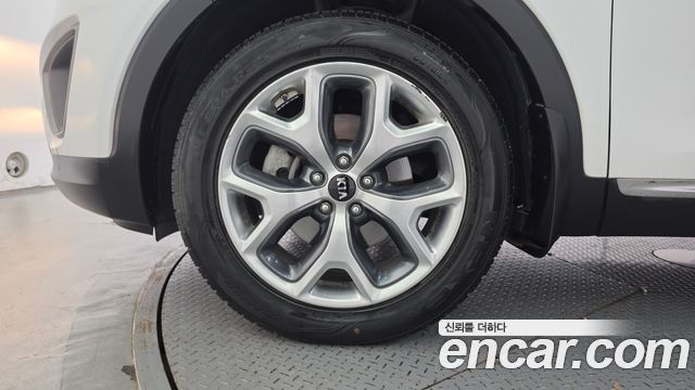 Kia Sorento 2017 — photo 5