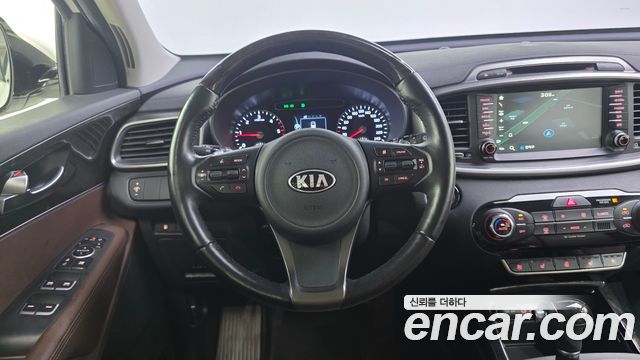 Kia Sorento 2017 — photo 13