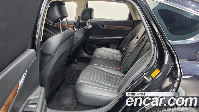 Genesis G80 2021 — photo 17
