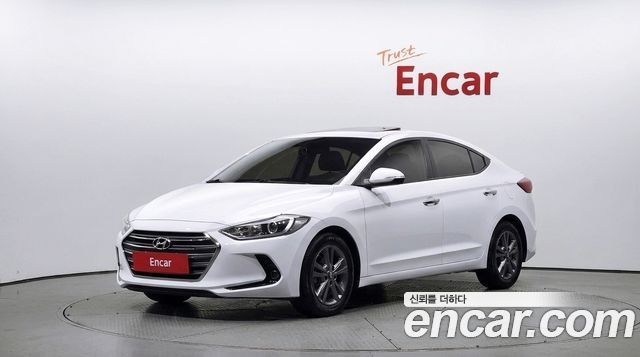 Hyundai AVANTE 2017 — photo 1