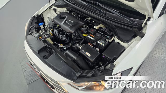 Hyundai AVANTE 2017 — photo 6
