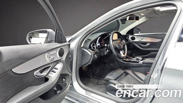 Mercedes-Benz C-Class 2016 — photo 10