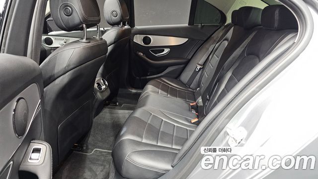 Mercedes-Benz C-Class 2016 — photo 11
