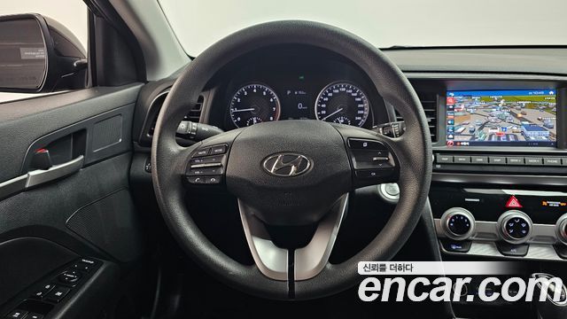Hyundai AVANTE 2020 — photo 14