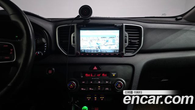 Kia Sportage 2018 — photo 20