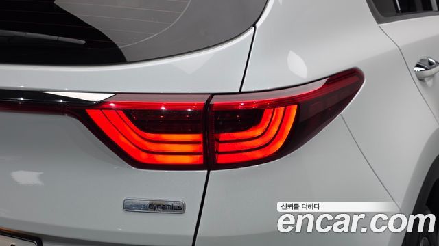 Kia Sportage 2018 — photo 9