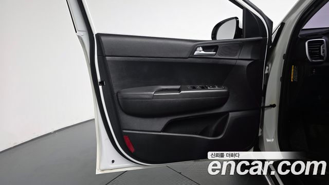Kia Sportage 2018 — photo 14