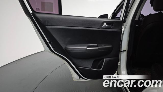 Kia Sportage 2018 — photo 15