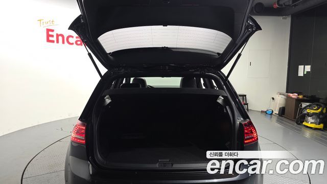 Volkswagen Golf 2015 — photo 20