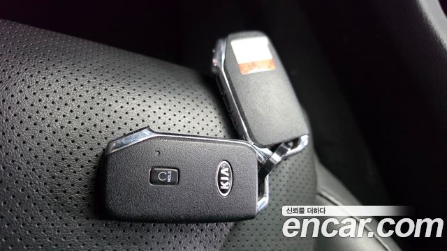 Kia K5 2020 — photo 27