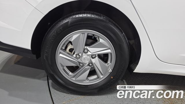 Hyundai AVANTE 2024 — photo 5
