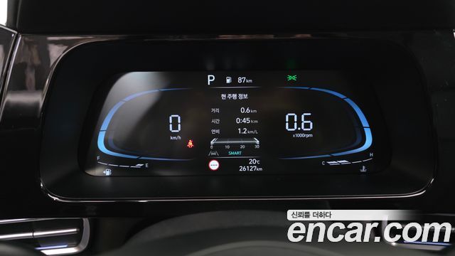 Hyundai AVANTE 2024 — photo 11