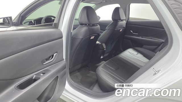 Hyundai AVANTE 2024 — photo 18
