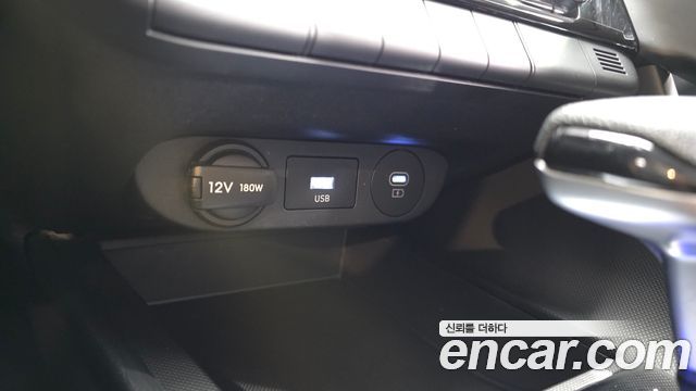 Hyundai AVANTE 2024 — photo 19