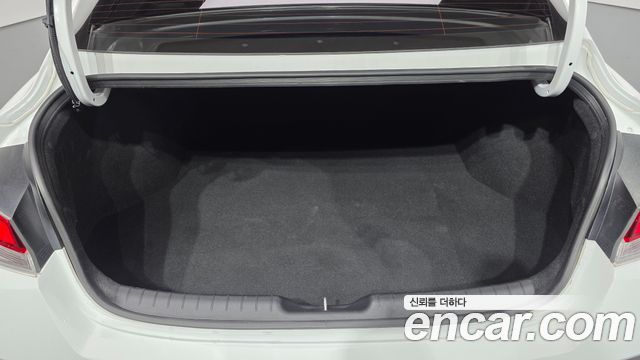 Hyundai AVANTE 2024 — photo 24