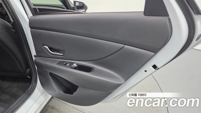 Hyundai AVANTE 2024 — photo 15