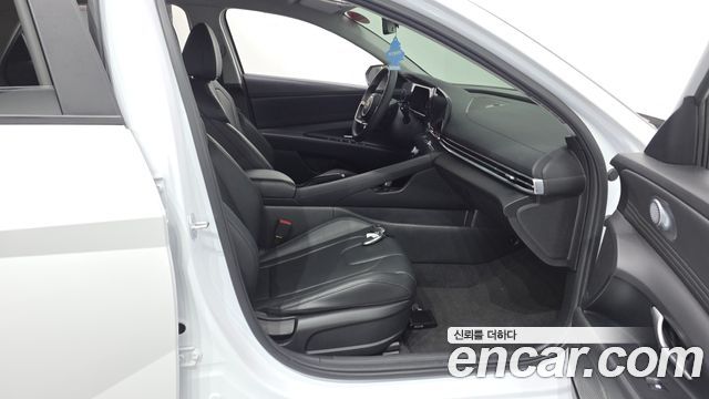 Hyundai AVANTE 2024 — photo 16