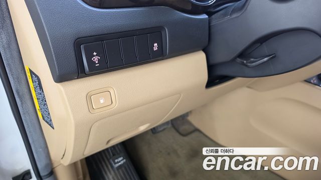 Kia Canival 2019 — photo 27