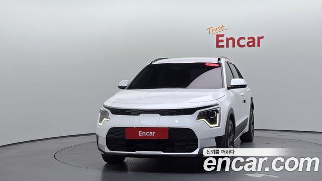 Kia Niro 2023 — photo 3
