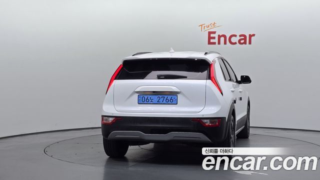 Kia Niro 2023 — photo 4