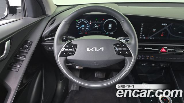 Kia Niro 2023 — photo 19