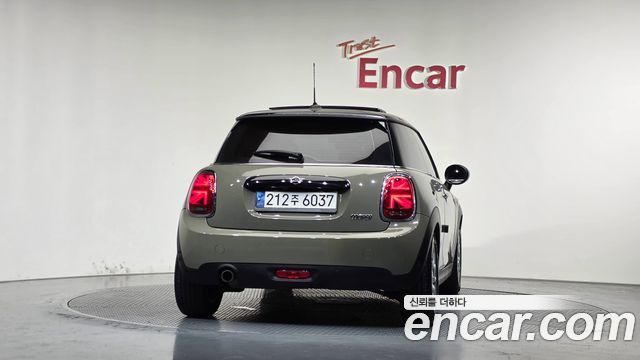Mini Cooper 2019 — photo 4