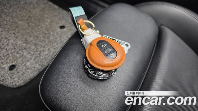 Mini Cooper 2019 — photo 21